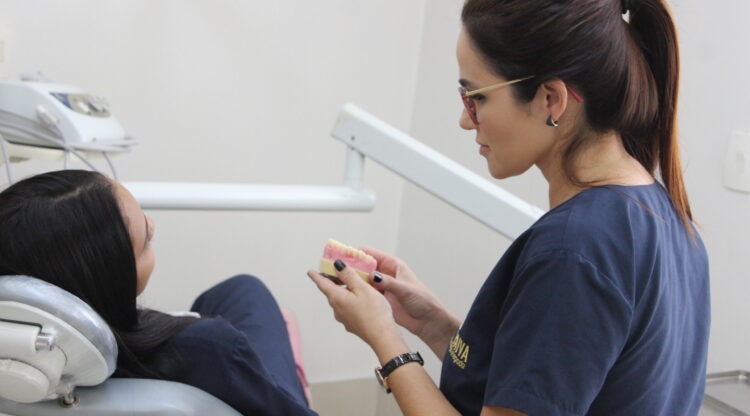 AC Paiva Odontologia Implantes Dentários